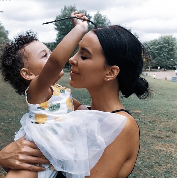 Meet your Posher, Kassi - Picture 1 of 1